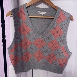 This top is maxing for summer and spring!